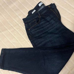 Loft Outlet Curvy Skinny Jeans! EUC and SUPER comfy!